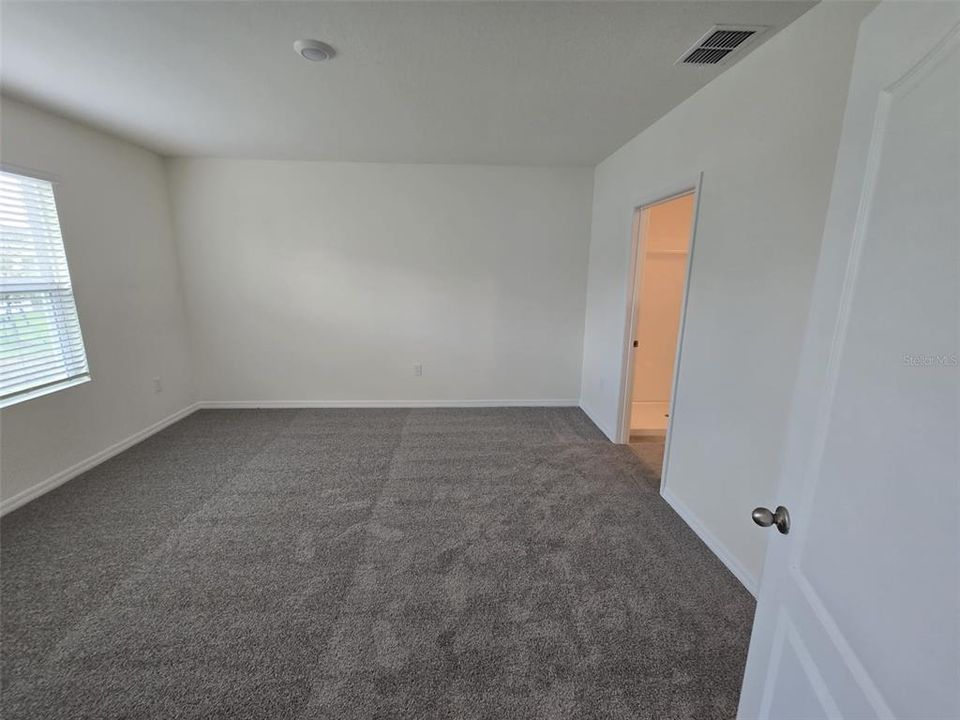 For Rent: $2,200 (3 beds, 2 baths, 1504 Square Feet)