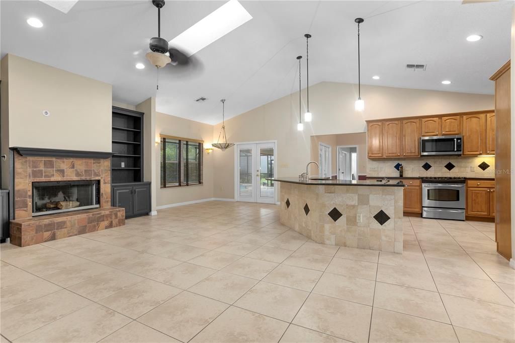 Family Room | Kitchen