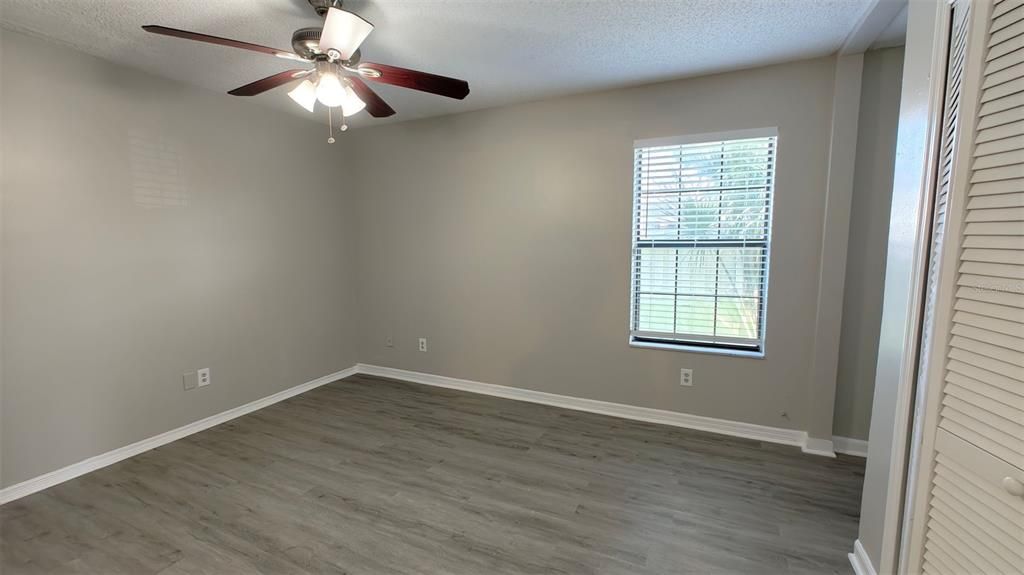 Active With Contract: $1,700 (3 beds, 2 baths, 1159 Square Feet)