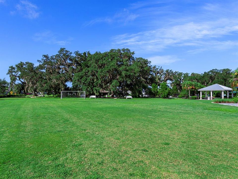 For Sale: $590,000 (3 beds, 3 baths, 2110 Square Feet)