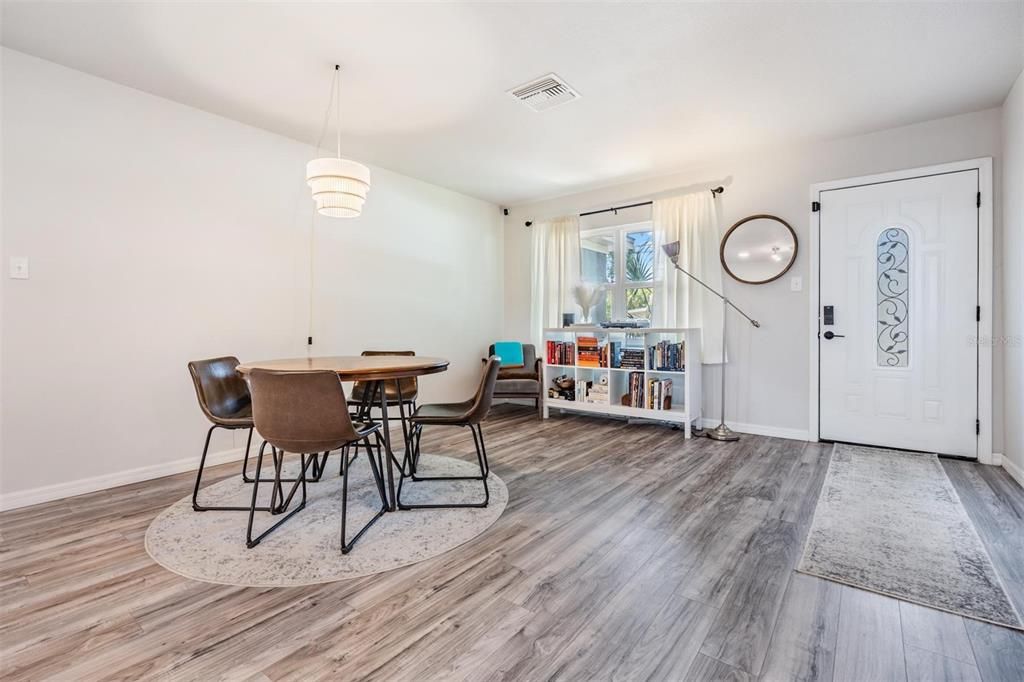 For Sale: $399,000 (3 beds, 2 baths, 1508 Square Feet)