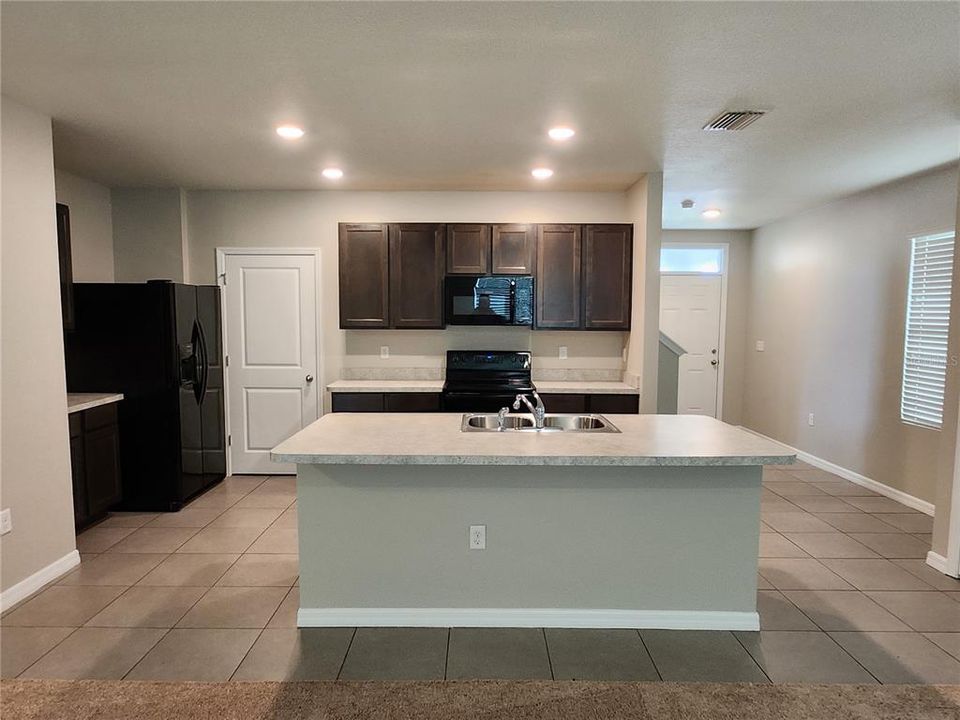 Active With Contract: $2,295 (4 beds, 2 baths, 2324 Square Feet)