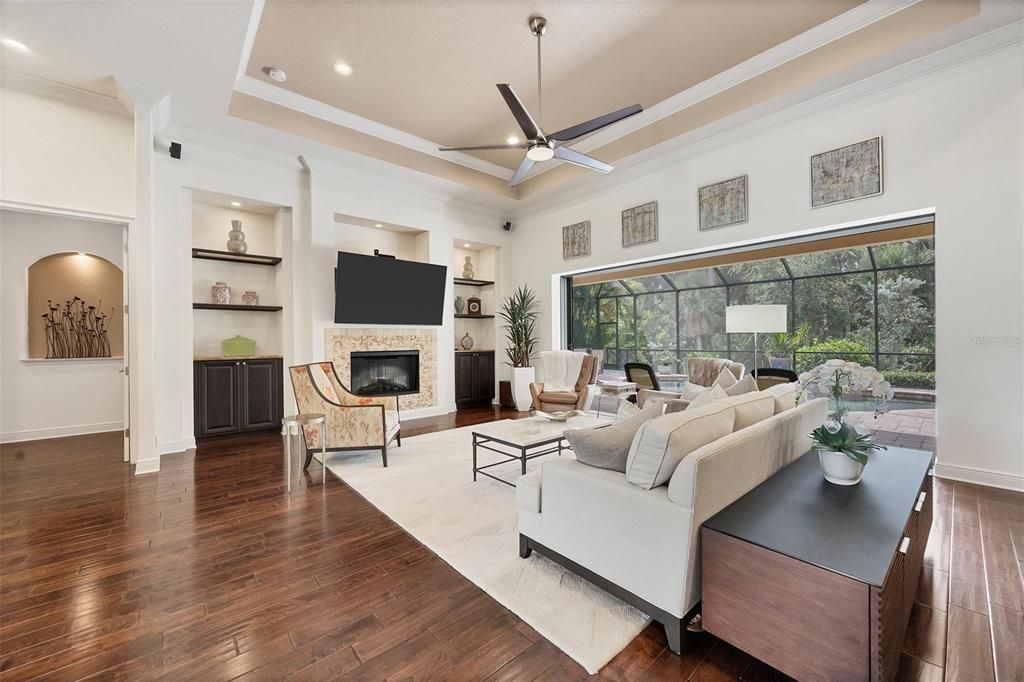 Active With Contract: $1,229,000 (3 beds, 3 baths, 2904 Square Feet)