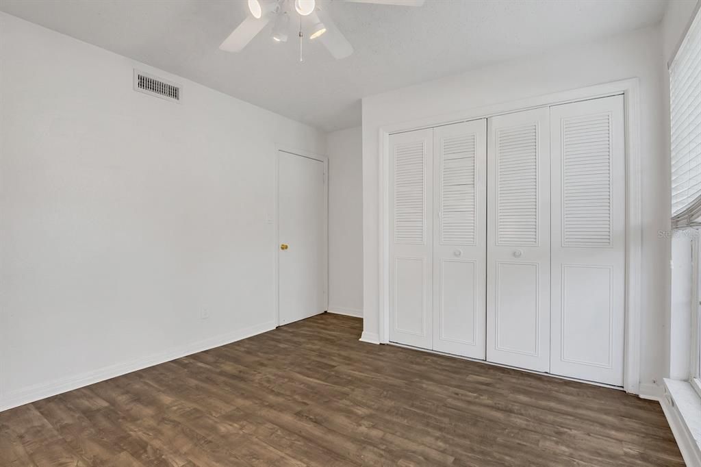 Active With Contract: $1,345 (2 beds, 1 baths, 828 Square Feet)