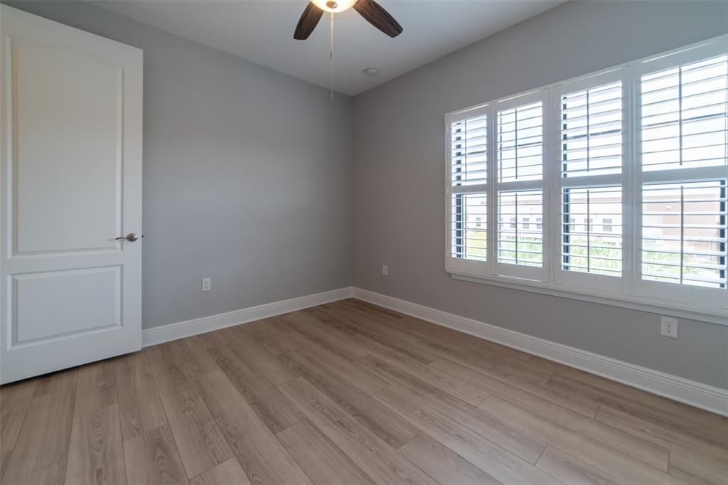 Active With Contract: $2,750 (3 beds, 3 baths, 1919 Square Feet)