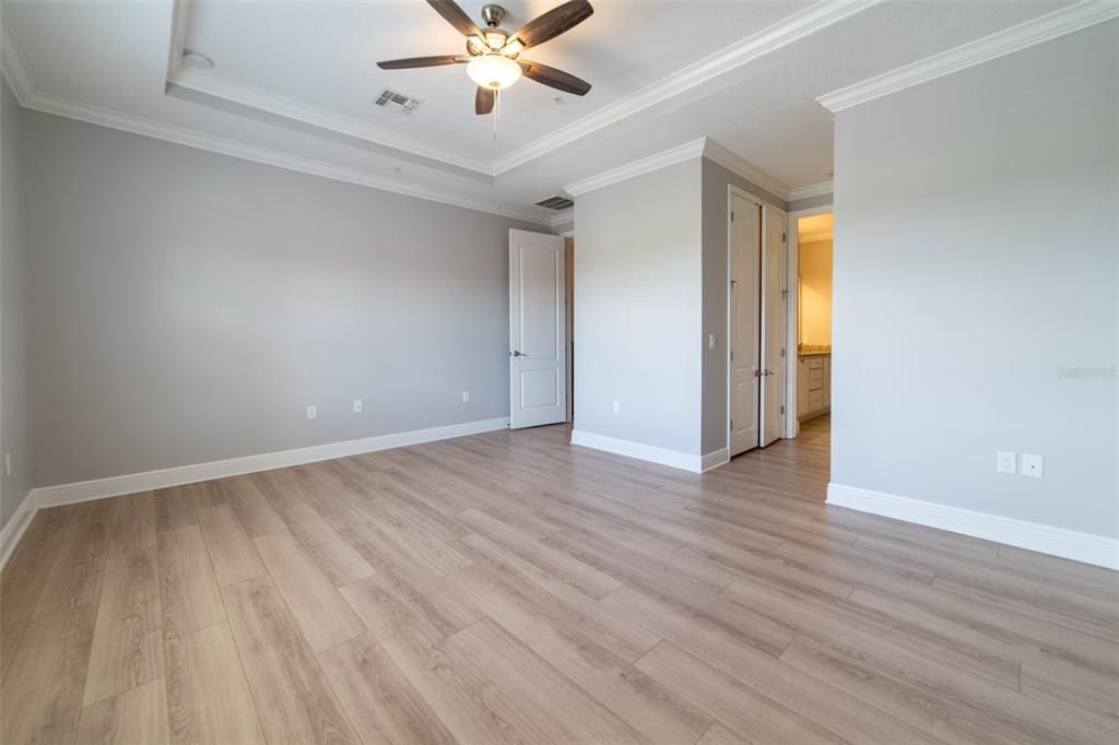 Active With Contract: $2,750 (3 beds, 3 baths, 1919 Square Feet)