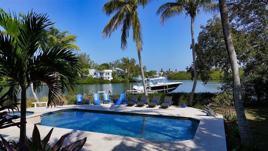 Active With Contract: $10,995,000 (5 beds, 5 baths, 6838 Square Feet)