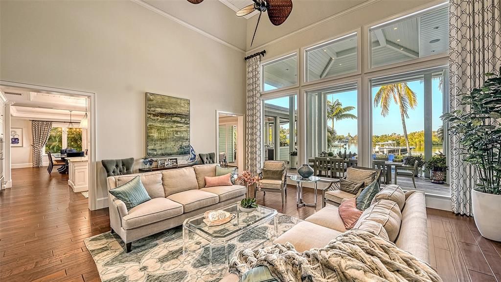 Active With Contract: $10,995,000 (5 beds, 5 baths, 6838 Square Feet)