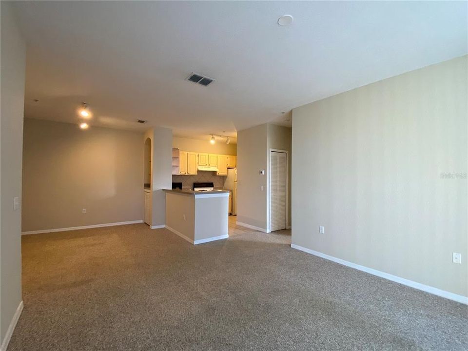 For Rent: $1,550 (2 beds, 2 baths, 1048 Square Feet)