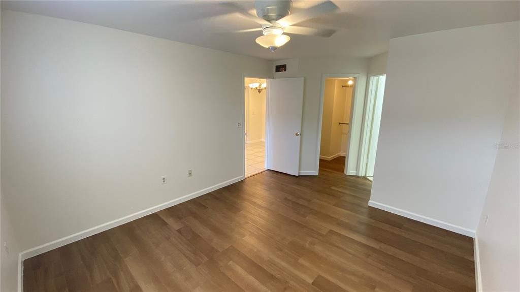 For Rent: $1,850 (2 beds, 2 baths, 937 Square Feet)