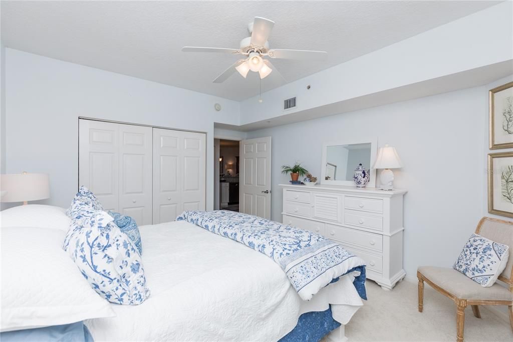 Active With Contract: $549,000 (3 beds, 2 baths, 1640 Square Feet)