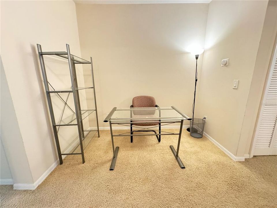 Active With Contract: $325,000 (3 beds, 2 baths, 1756 Square Feet)