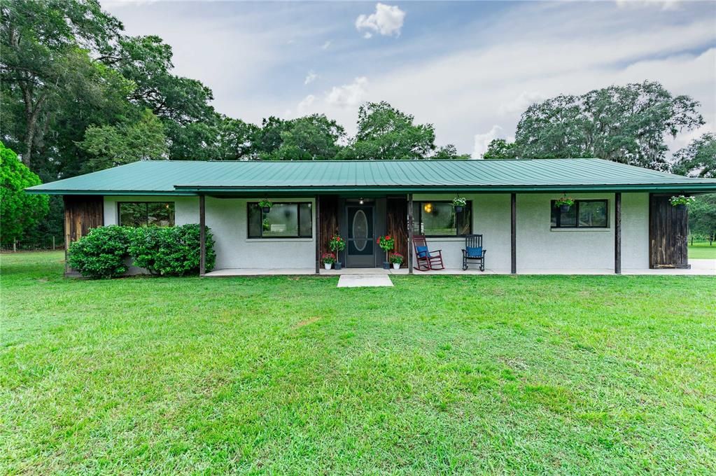 For Sale: $485,000 (3 beds, 2 baths, 2261 Square Feet)