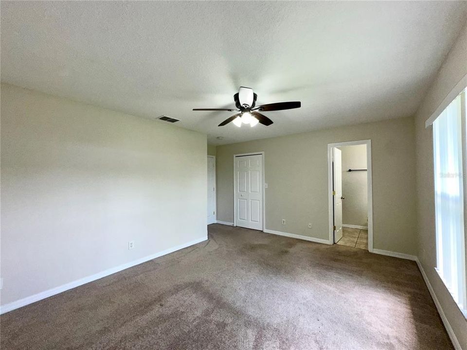 For Rent: $2,195 (3 beds, 2 baths, 1424 Square Feet)