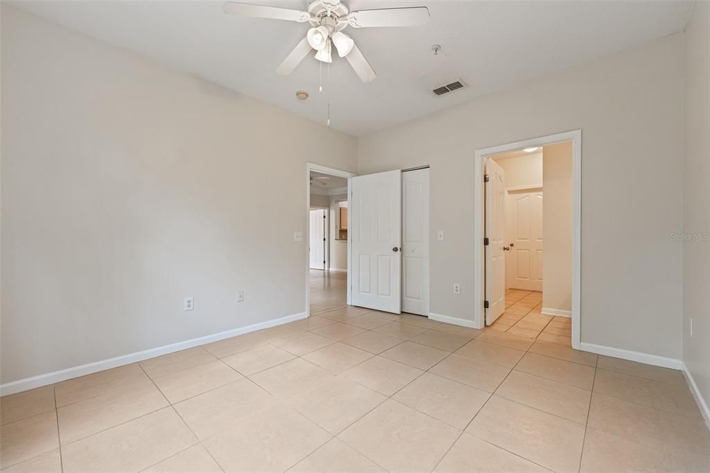 For Sale: $239,000 (2 beds, 2 baths, 973 Square Feet)