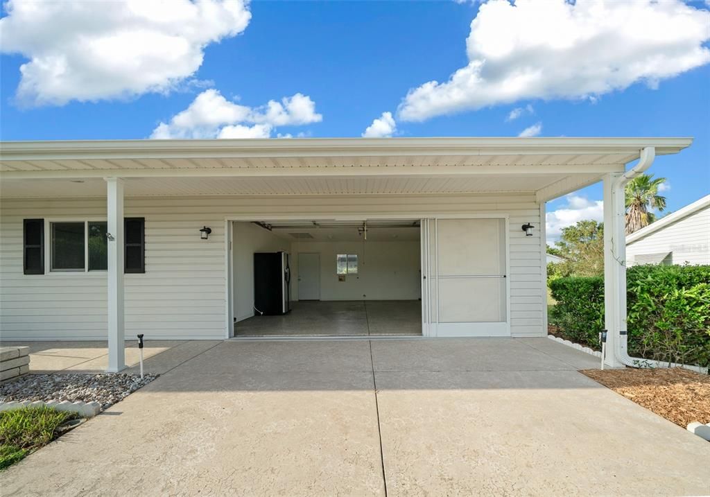 Spacious 2 car garage