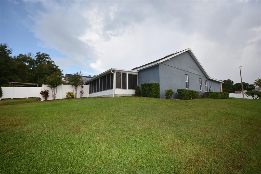 For Sale: $395,000 (3 beds, 2 baths, 1960 Square Feet)