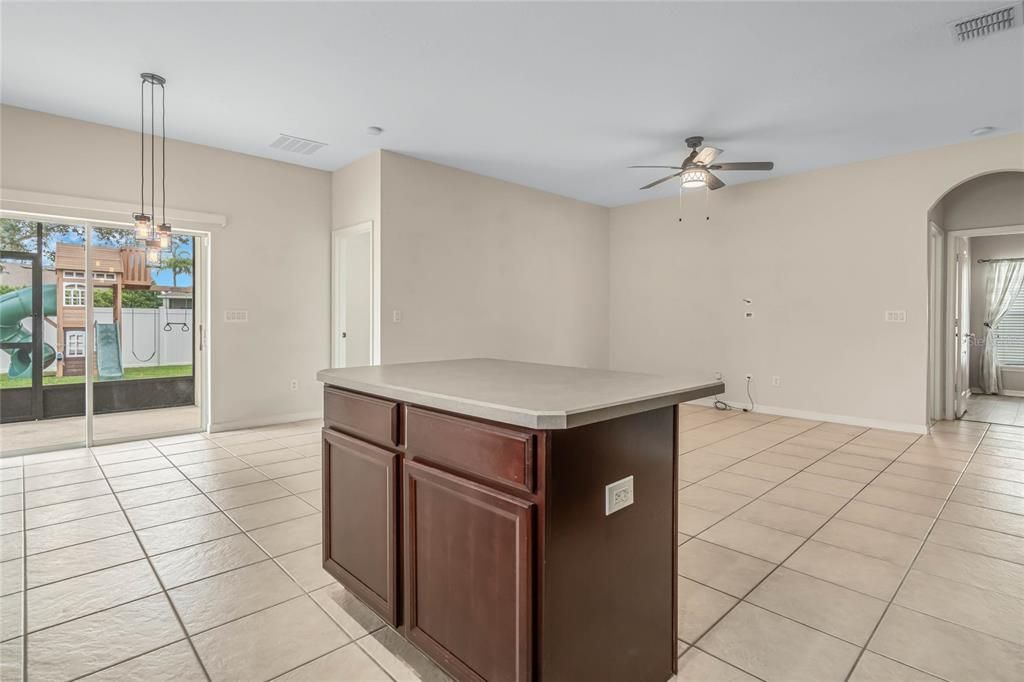 Active With Contract: $380,000 (3 beds, 2 baths, 1751 Square Feet)