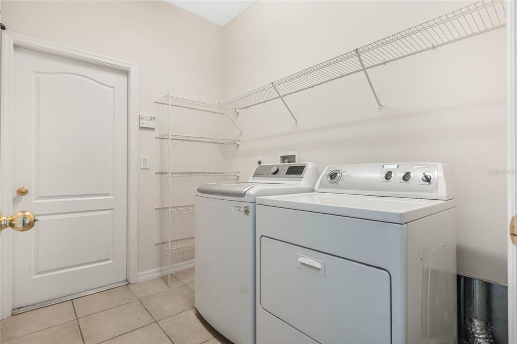 Active With Contract: $380,000 (3 beds, 2 baths, 1751 Square Feet)