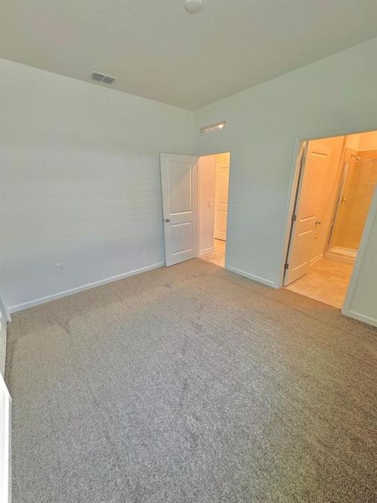 For Rent: $1,400 (1 beds, 1 baths, 650 Square Feet)