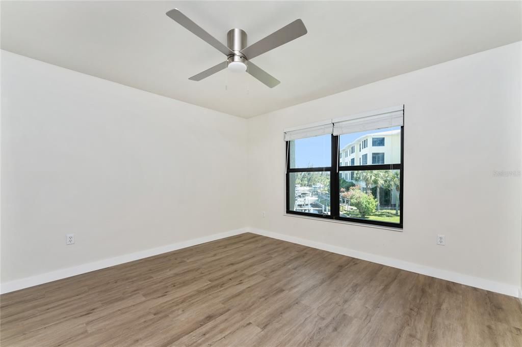 Active With Contract: $279,000 (2 beds, 2 baths, 1200 Square Feet)