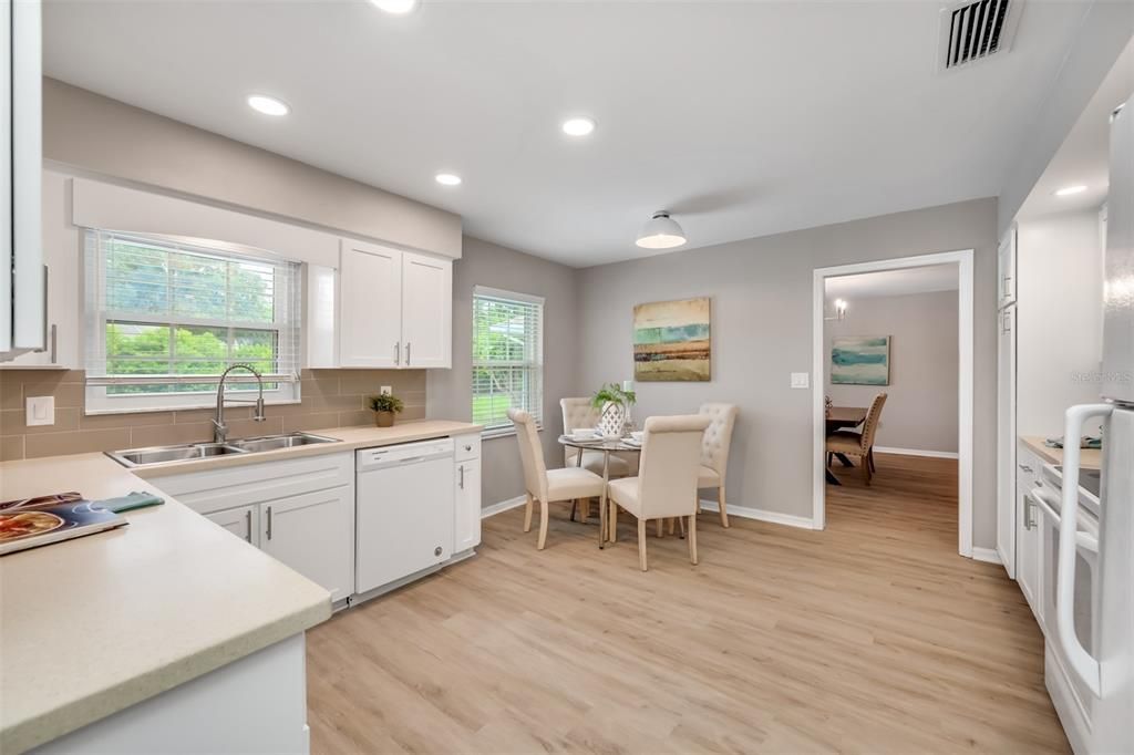 Active With Contract: $459,000 (3 beds, 2 baths, 2302 Square Feet)