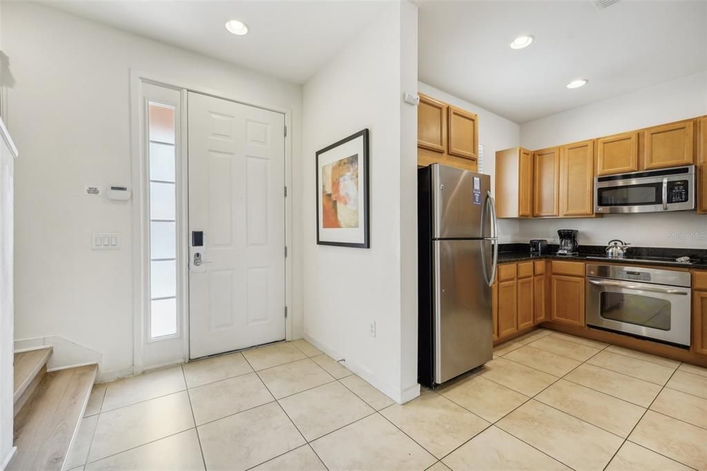 Active With Contract: $365,000 (2 beds, 2 baths, 1290 Square Feet)