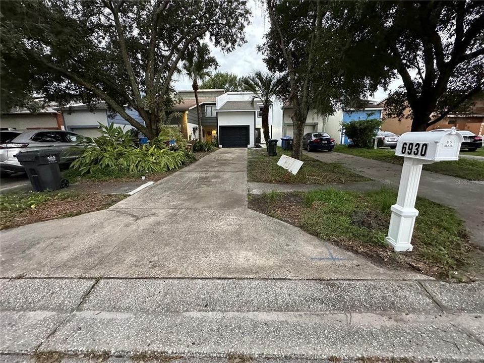 Active With Contract: $300,000 (3 beds, 2 baths, 1460 Square Feet)