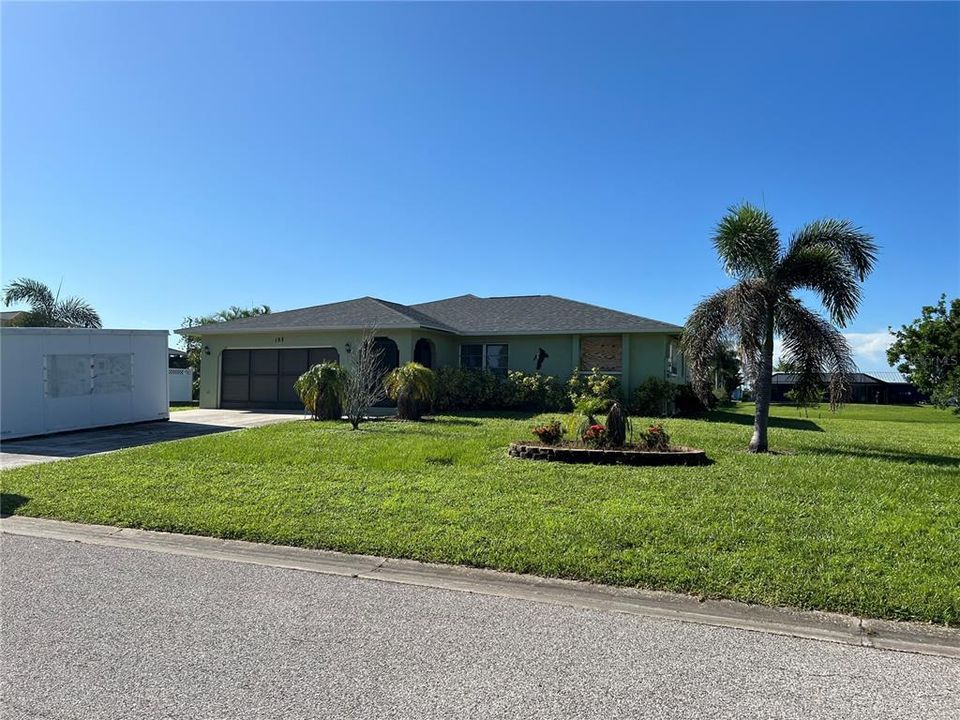 Active With Contract: $240,000 (3 beds, 2 baths, 1649 Square Feet)