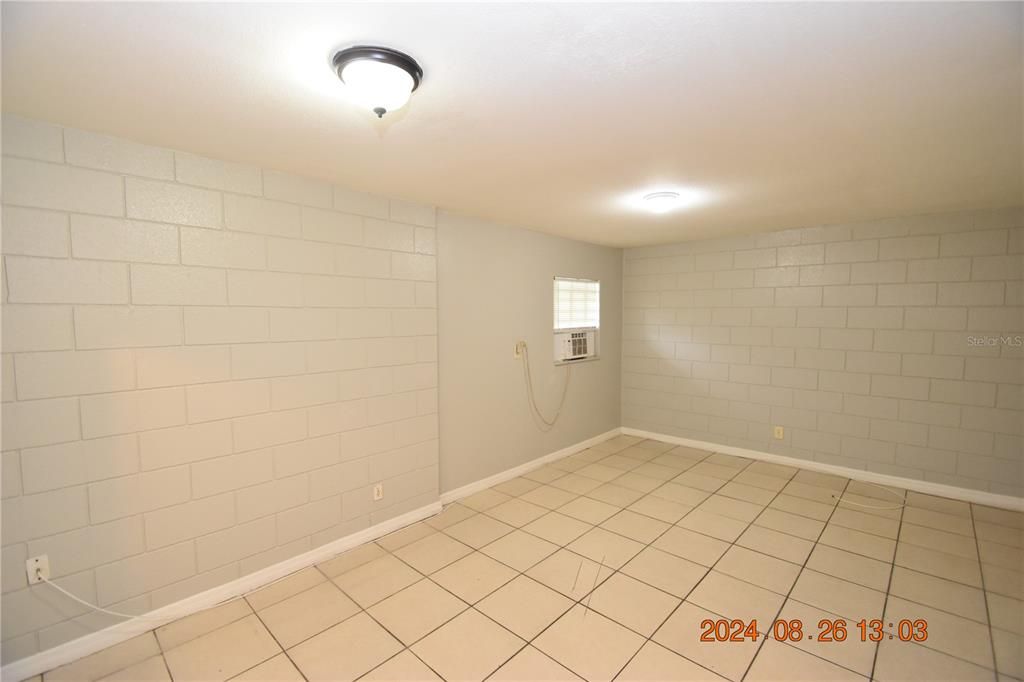 For Rent: $1,195 (2 beds, 1 baths, 770 Square Feet)