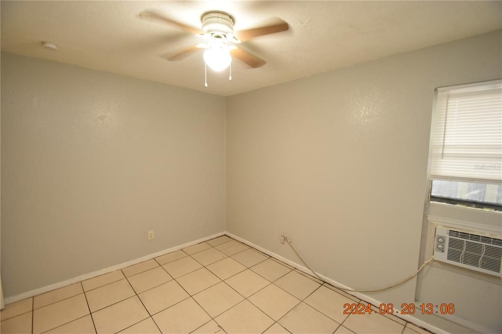 For Rent: $1,195 (2 beds, 1 baths, 770 Square Feet)