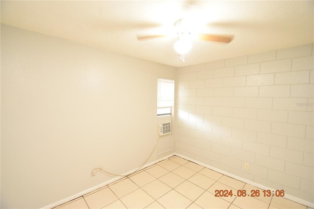 For Rent: $1,195 (2 beds, 1 baths, 770 Square Feet)