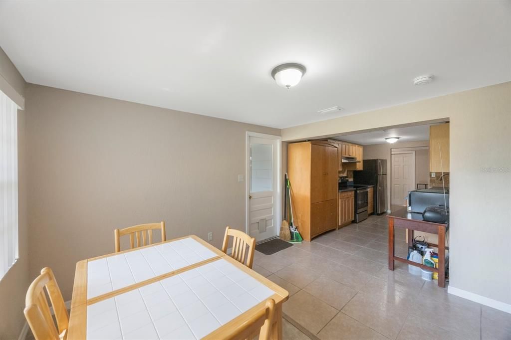 Active With Contract: $394,900 (3 beds, 2 baths, 1342 Square Feet)