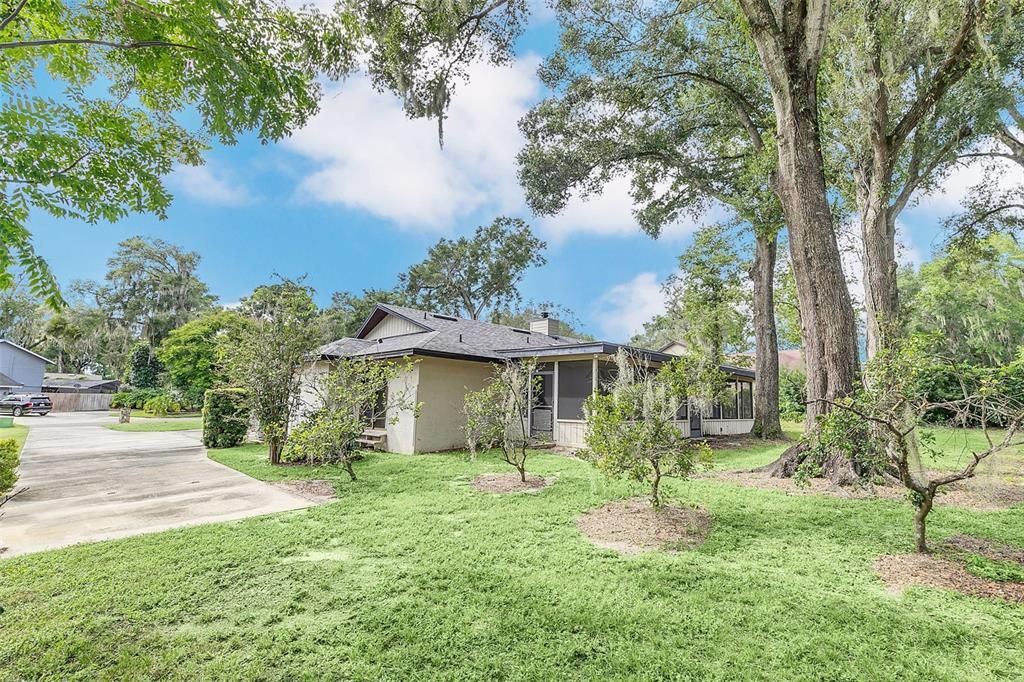 For Sale: $425,000 (3 beds, 2 baths, 2230 Square Feet)