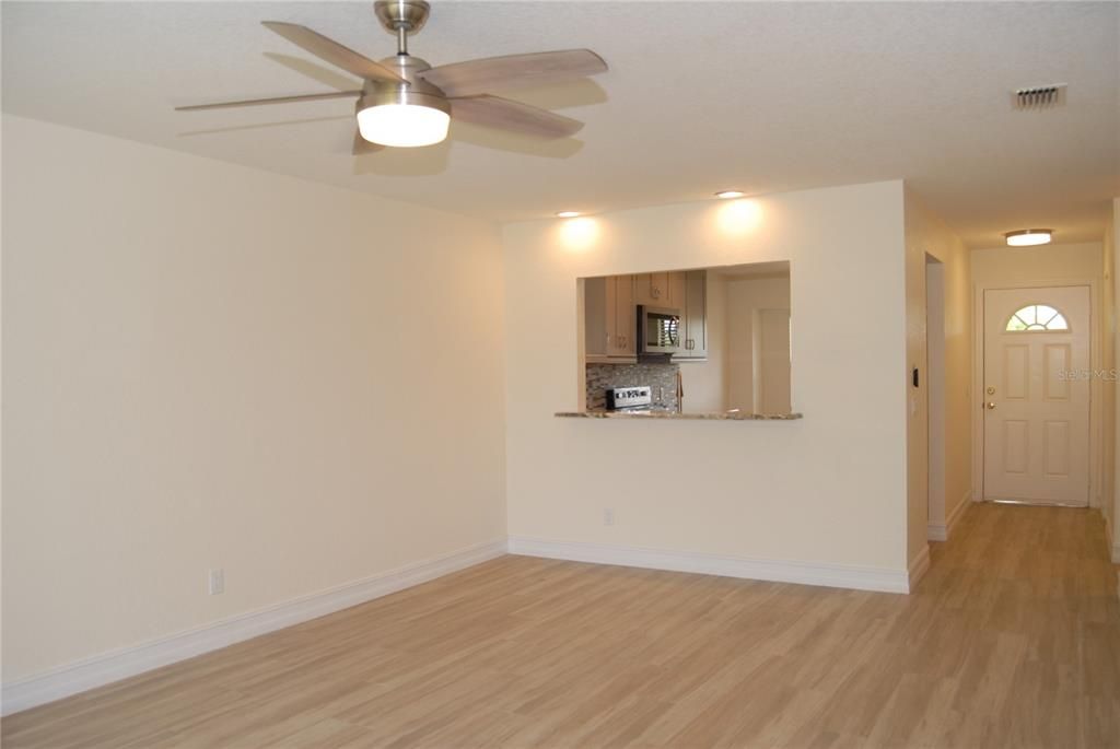 For Rent: $1,500 (2 beds, 2 baths, 1051 Square Feet)