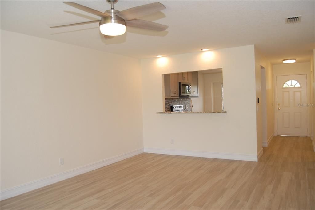 For Rent: $1,500 (2 beds, 2 baths, 1051 Square Feet)