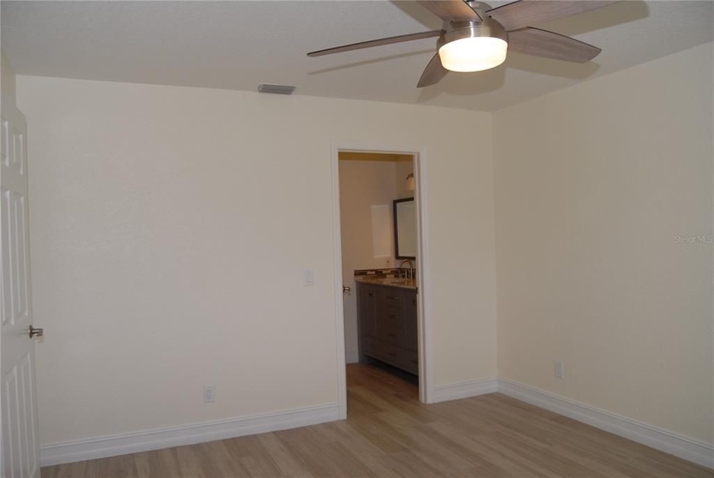 For Rent: $1,500 (2 beds, 2 baths, 1051 Square Feet)