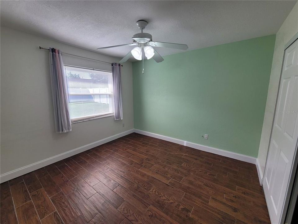 For Rent: $2,100 (2 beds, 1 baths, 961 Square Feet)