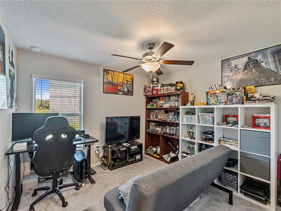 For Sale: $339,500 (3 beds, 2 baths, 1451 Square Feet)