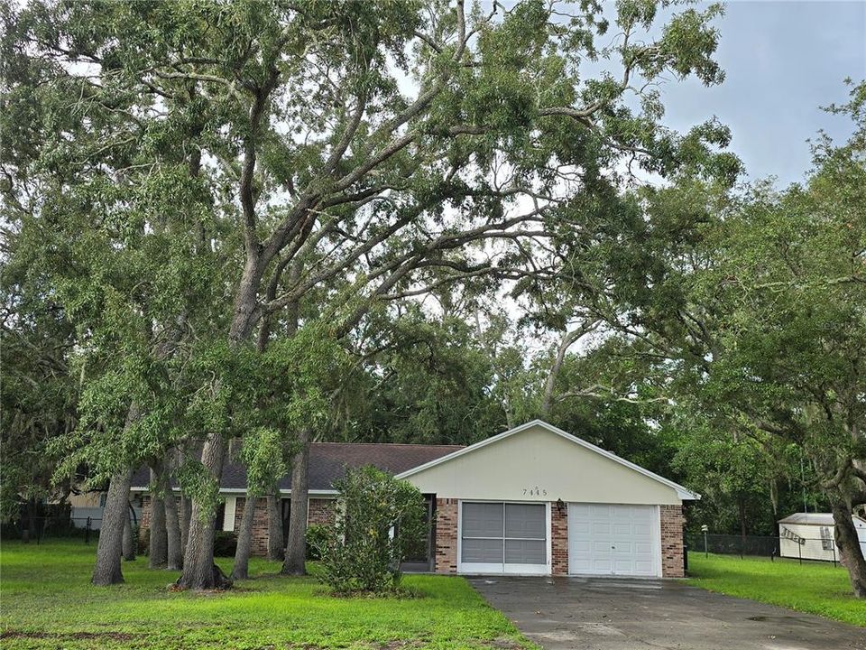 Active With Contract: $265,000 (3 beds, 2 baths, 1499 Square Feet)