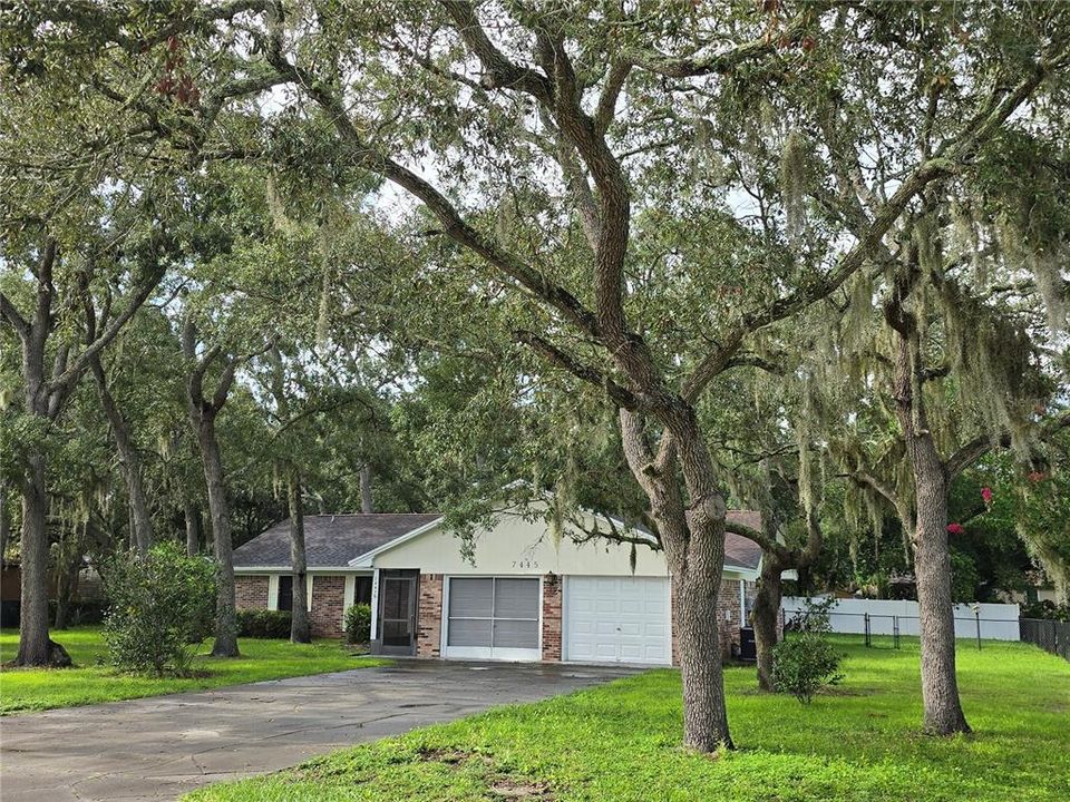 Active With Contract: $265,000 (3 beds, 2 baths, 1499 Square Feet)