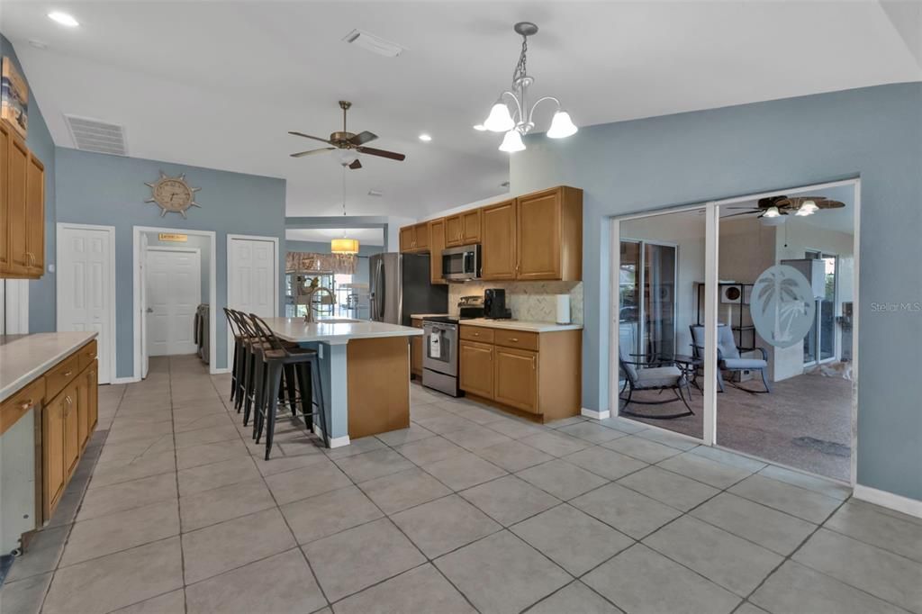 For Sale: $414,000 (3 beds, 2 baths, 2136 Square Feet)