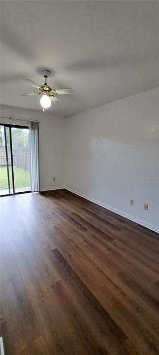 For Rent: $1,050 (2 beds, 1 baths, 868 Square Feet)