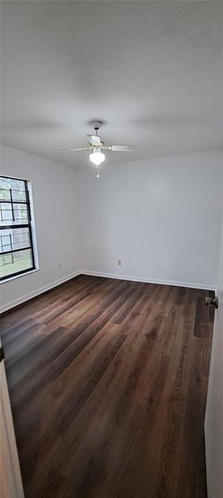 For Rent: $1,050 (2 beds, 1 baths, 868 Square Feet)