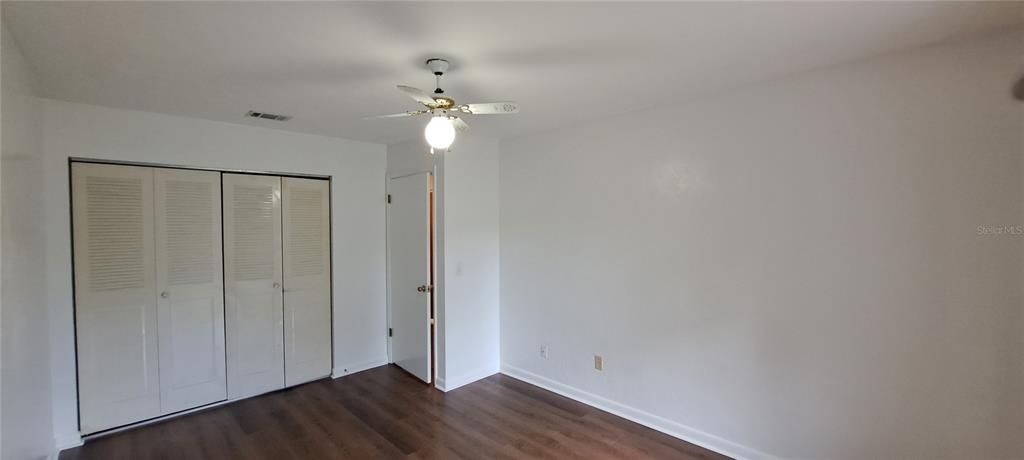 For Rent: $1,050 (2 beds, 1 baths, 868 Square Feet)