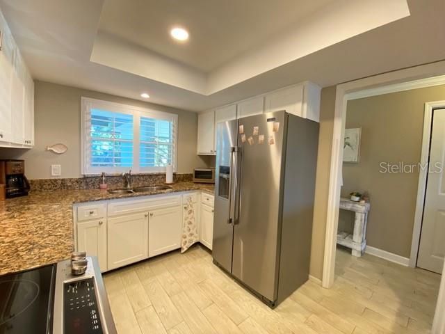 For Rent: $2,750 (2 beds, 2 baths, 1092 Square Feet)