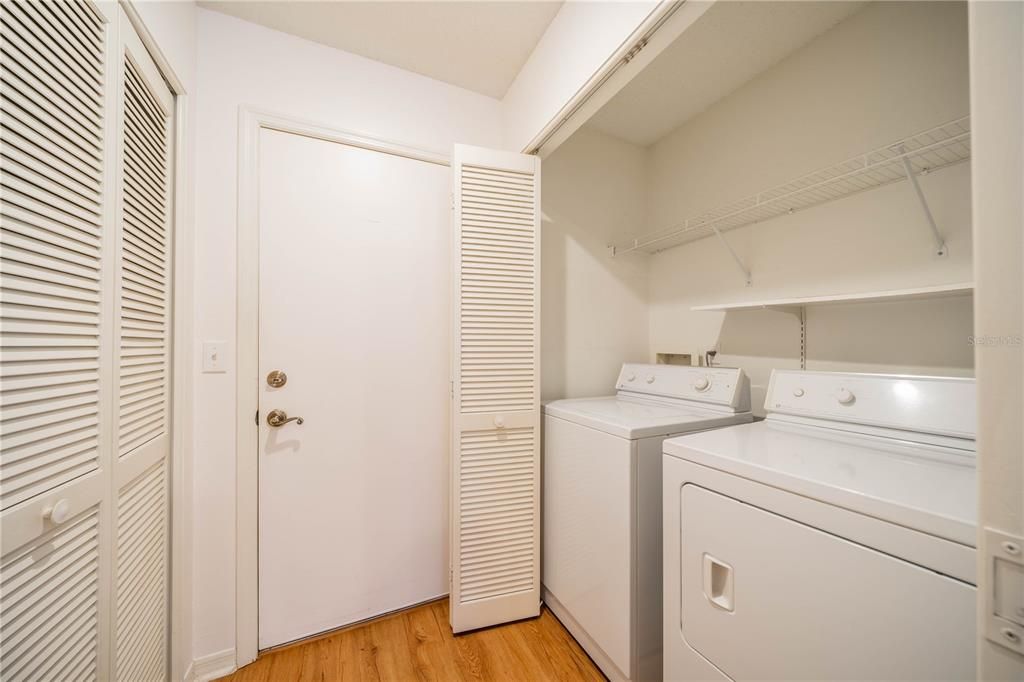 Activo con contrato: $199,900 (2 camas, 2 baños, 1757 Pies cuadrados)