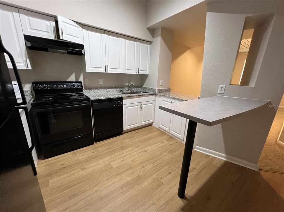 For Rent: $1,795 (1 beds, 1 baths, 789 Square Feet)