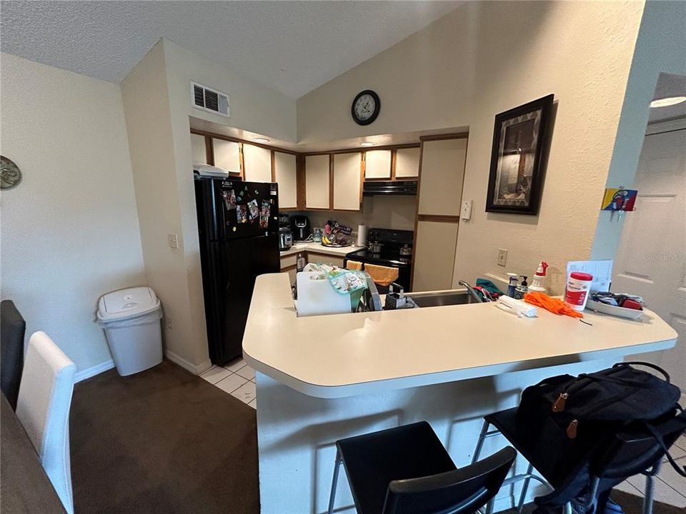 For Sale: $145,000 (1 beds, 1 baths, 735 Square Feet)