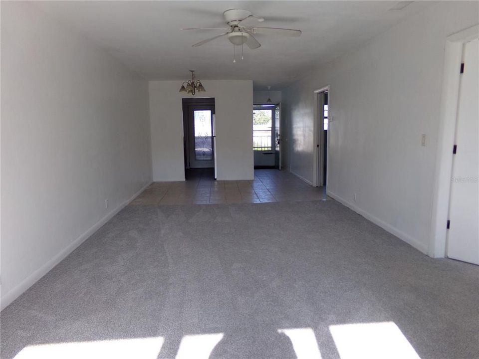 For Sale: $139,000 (2 beds, 2 baths, 855 Square Feet)